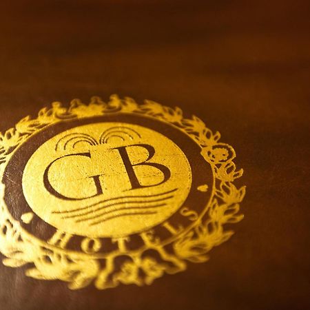 Grand Hotel Trieste & Victoria Abano Terme Eksteriør billede Gold-embossed monogram