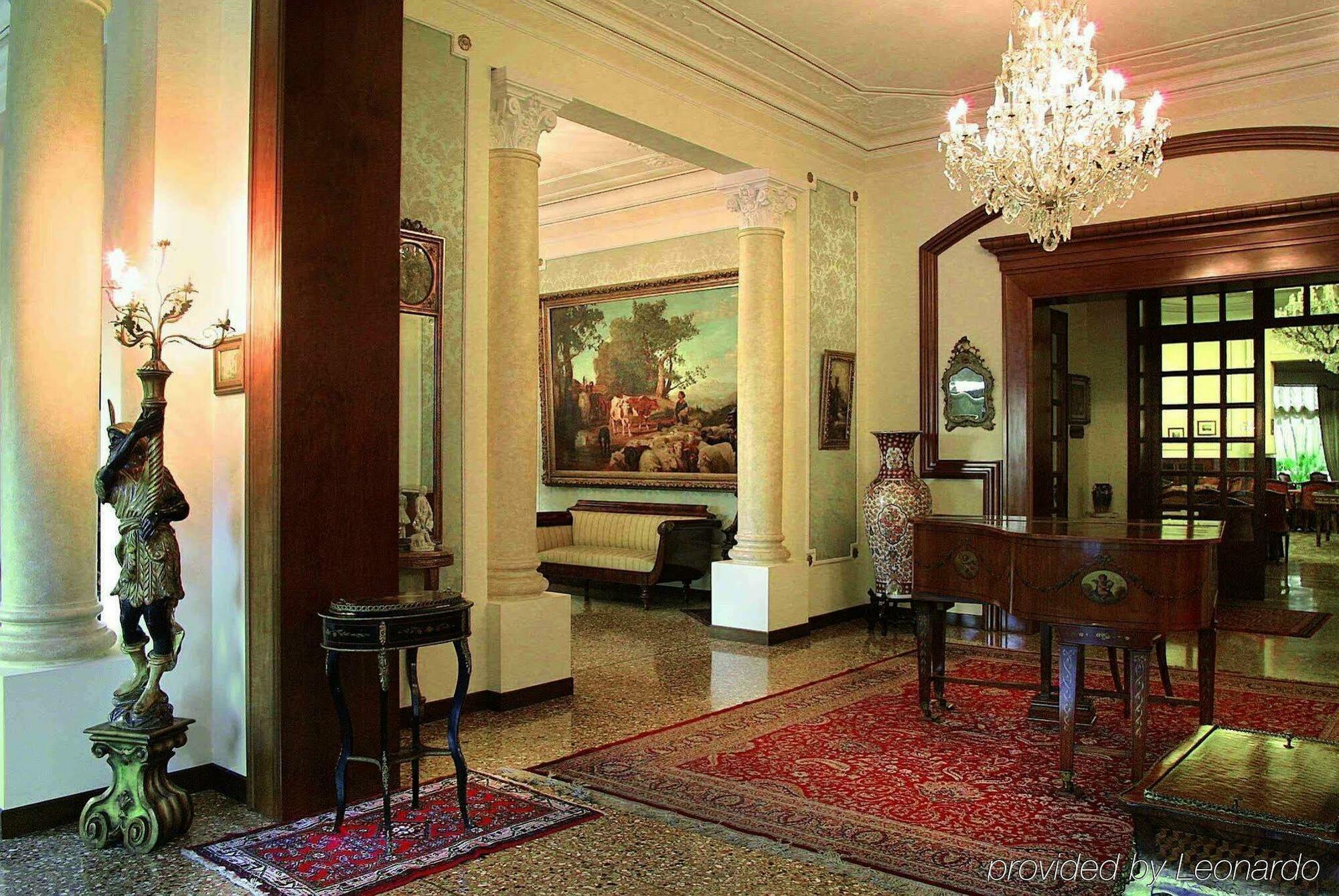 Grand Hotel Trieste & Victoria Abano Terme Interiør billede Interior of the residence